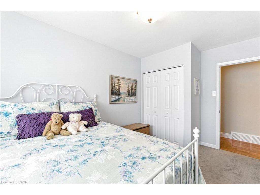 









298


Glen Afton

Drive,
Burlington,




ON
L7L 1H1

