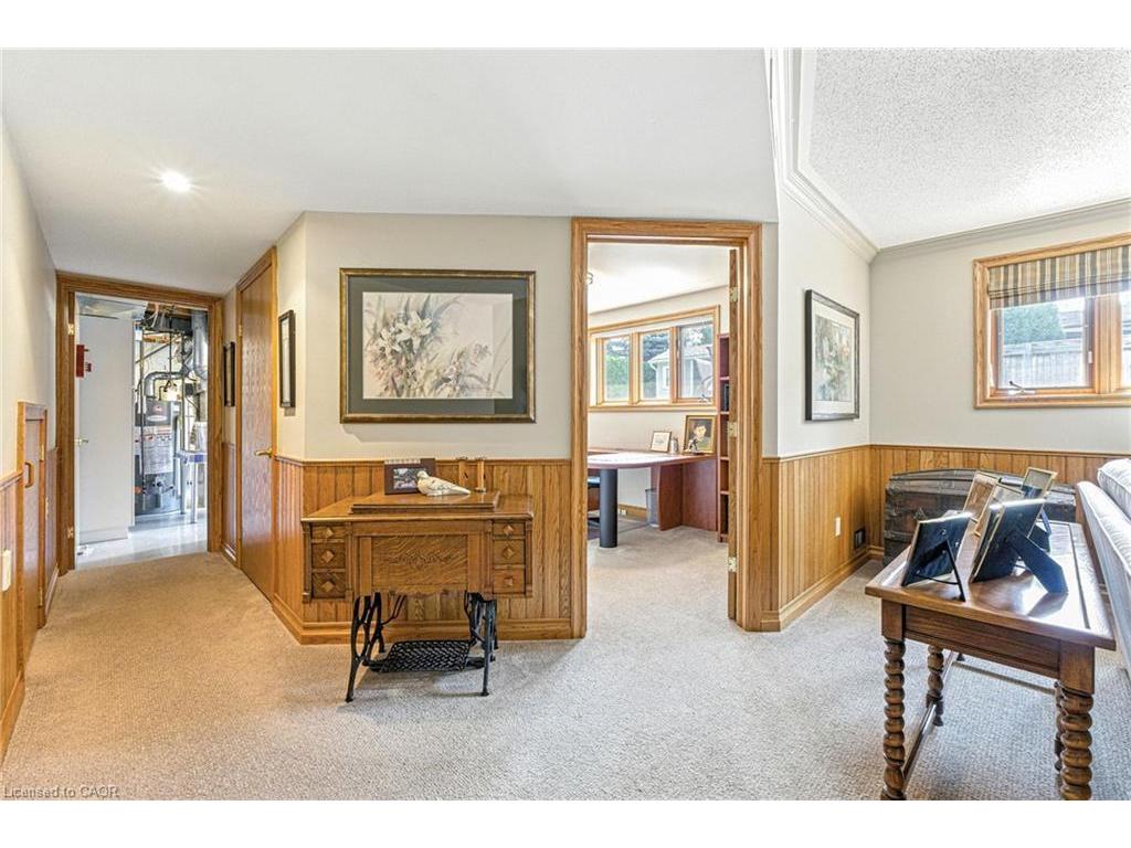 









298


Glen Afton

Drive,
Burlington,




ON
L7L 1H1

