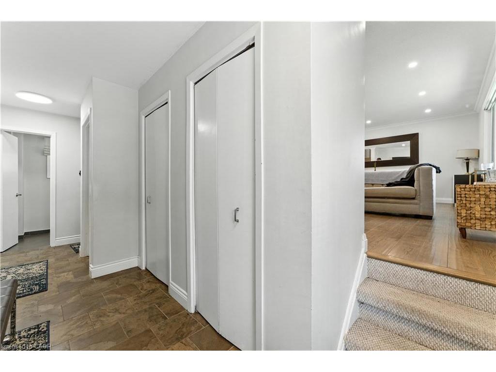









124


Southwood

Drive,
Cambridge,




ON
N1S 3S2

