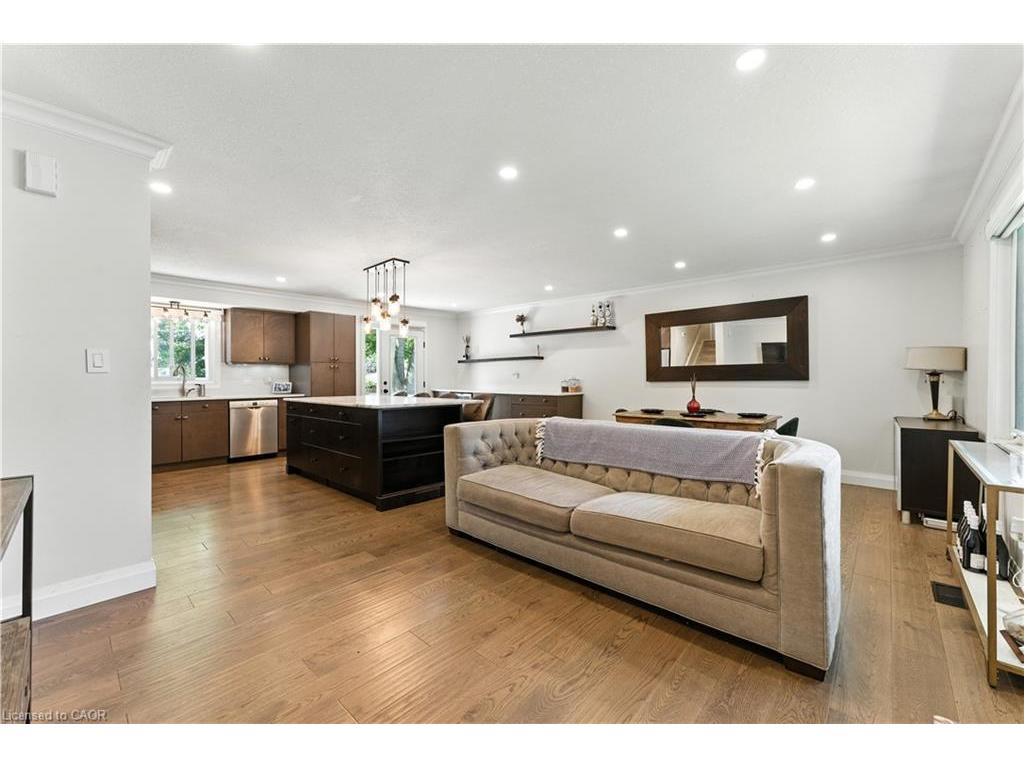 









124


Southwood

Drive,
Cambridge,




ON
N1S 3S2

