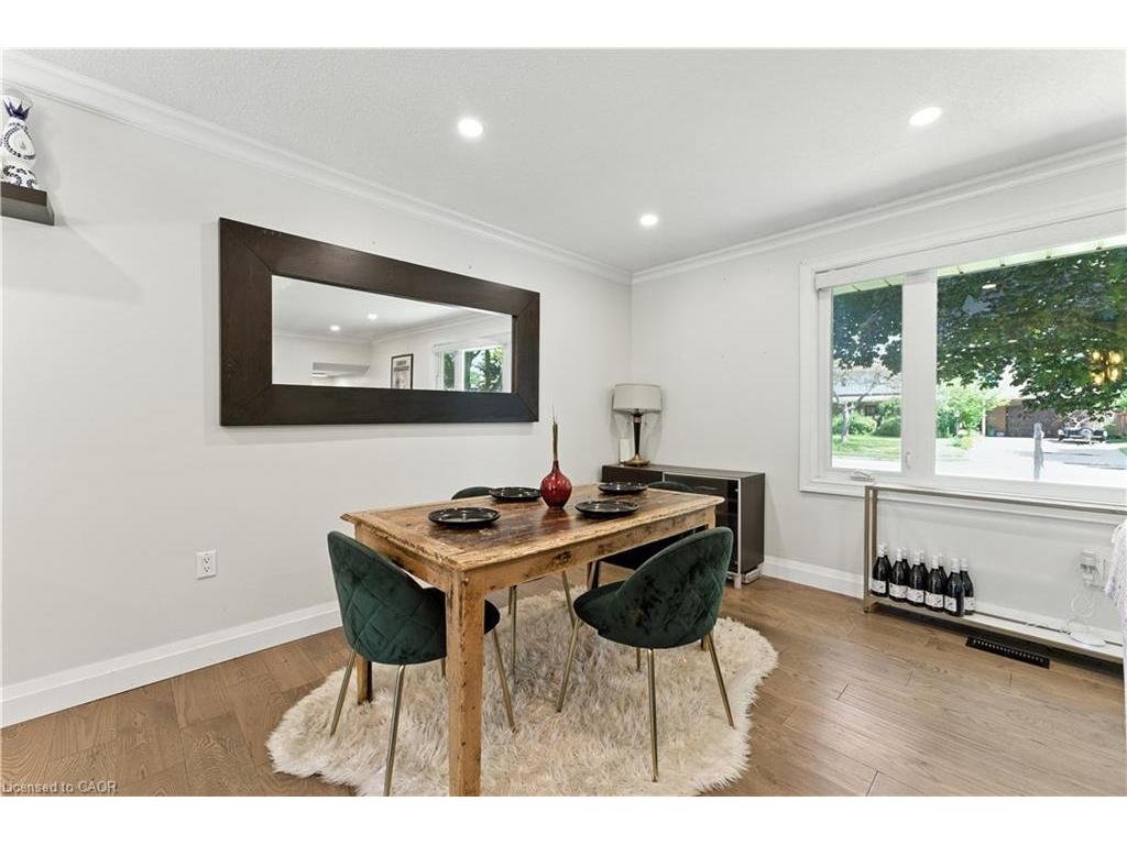 









124


Southwood

Drive,
Cambridge,




ON
N1S 3S2

