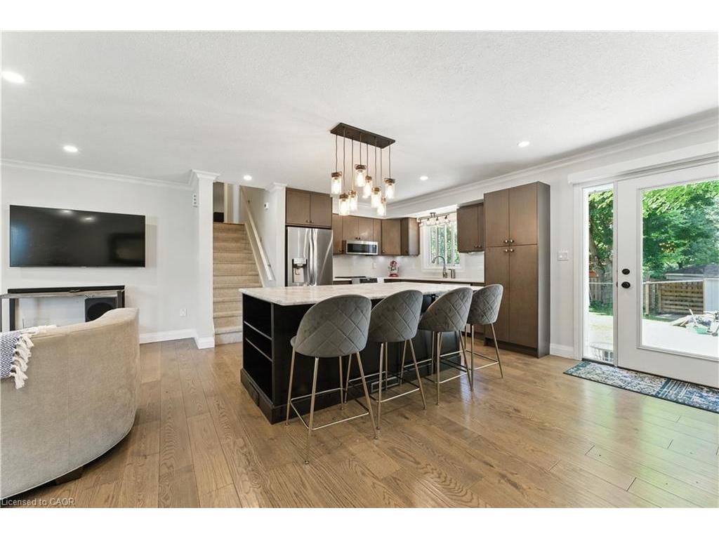 









124


Southwood

Drive,
Cambridge,




ON
N1S 3S2

