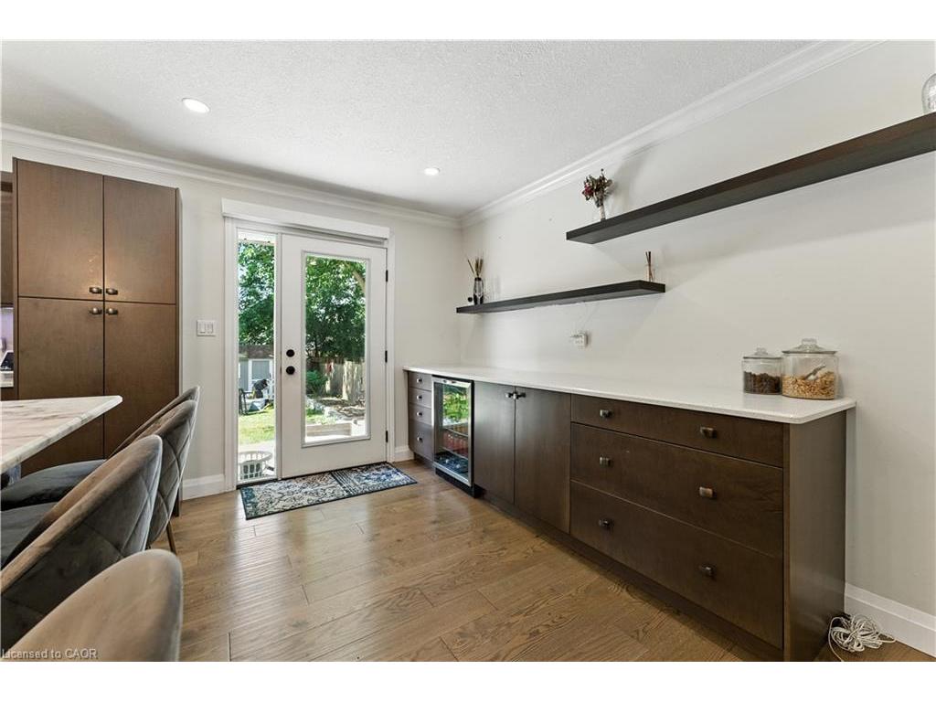 









124


Southwood

Drive,
Cambridge,




ON
N1S 3S2

