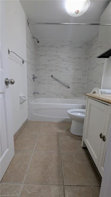 









174


Linden

Avenue, LOWER,
Scarborough,




ON
M1K 3H8

