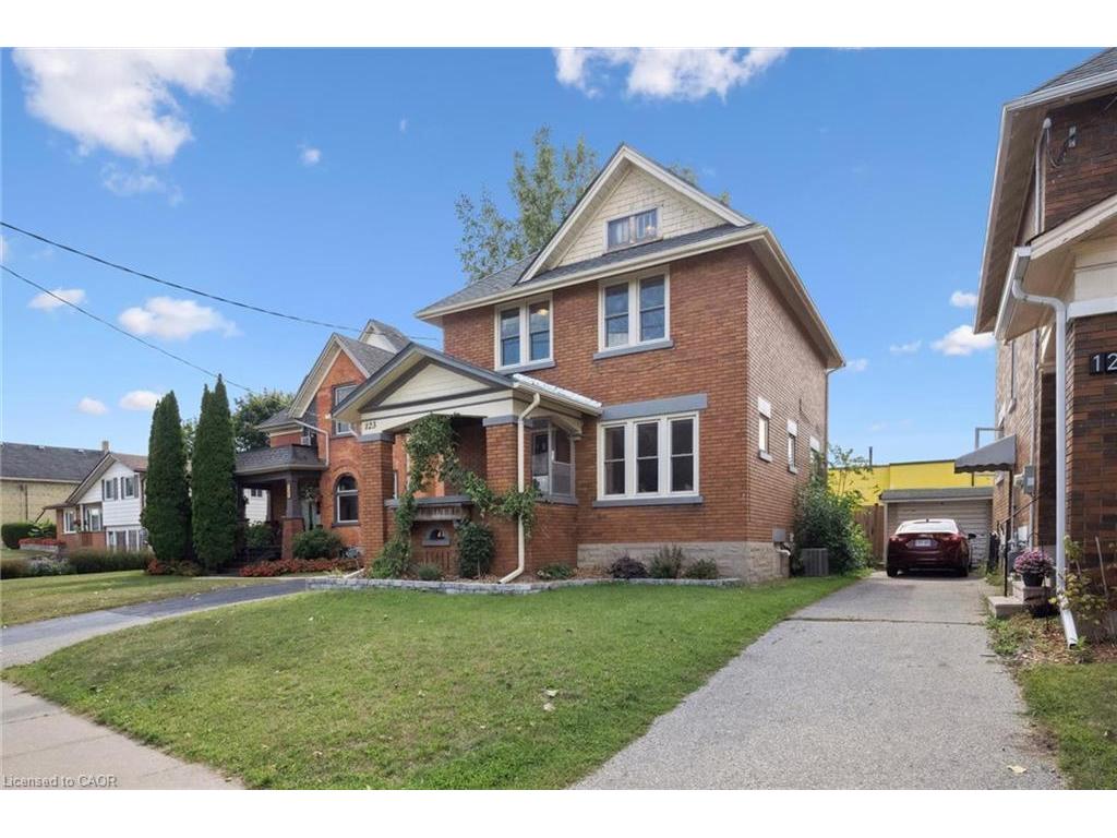 









123


Strange

Street,
Kitchener,




ON
N2G 1R4

