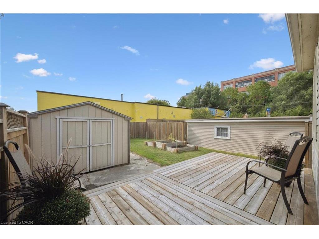 









123


Strange

Street,
Kitchener,




ON
N2G 1R4

