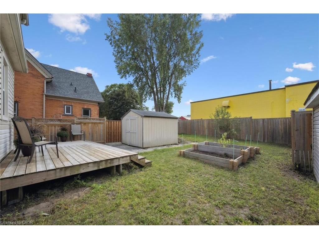 









123


Strange

Street,
Kitchener,




ON
N2G 1R4

