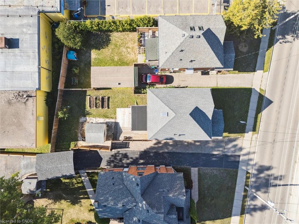 









123


Strange

Street,
Kitchener,




ON
N2G 1R4

