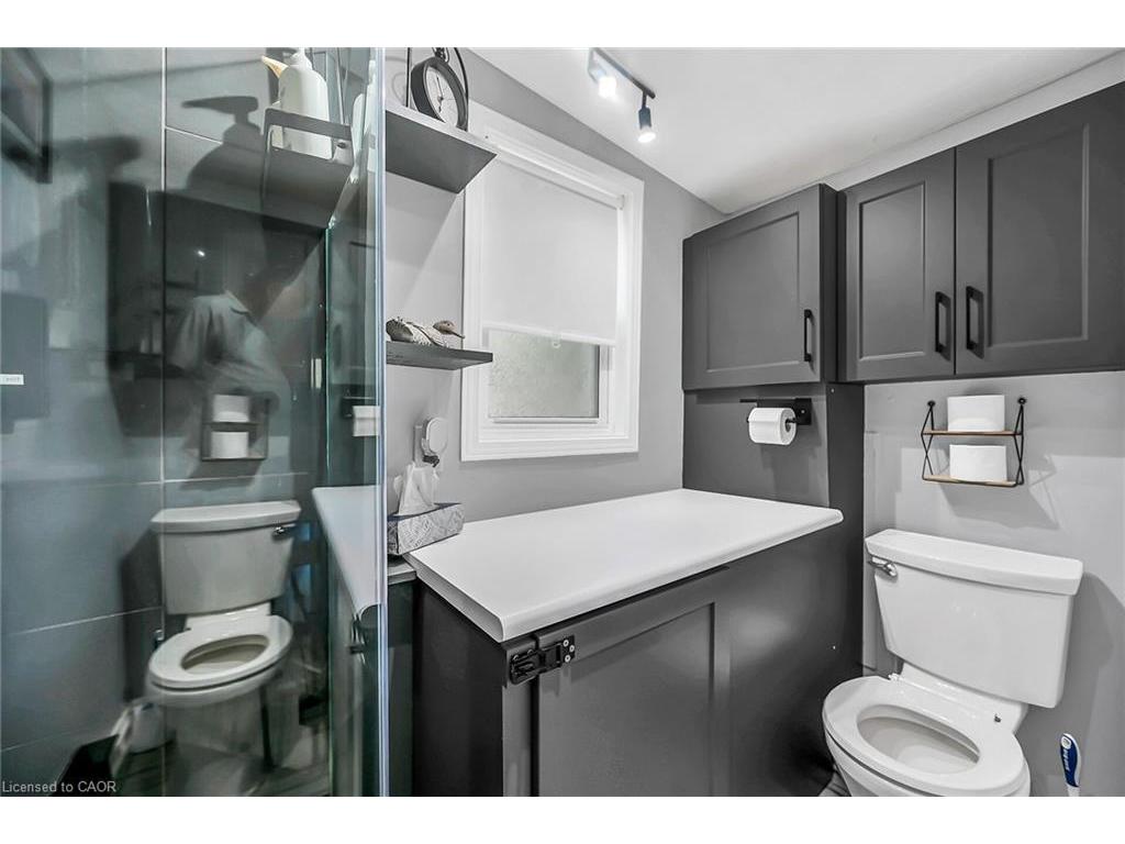 









33


Dover

Street,
Dunnville,




ON
N1A 2W6

