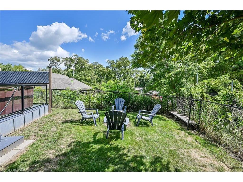 









33


Dover

Street,
Dunnville,




ON
N1A 2W6

