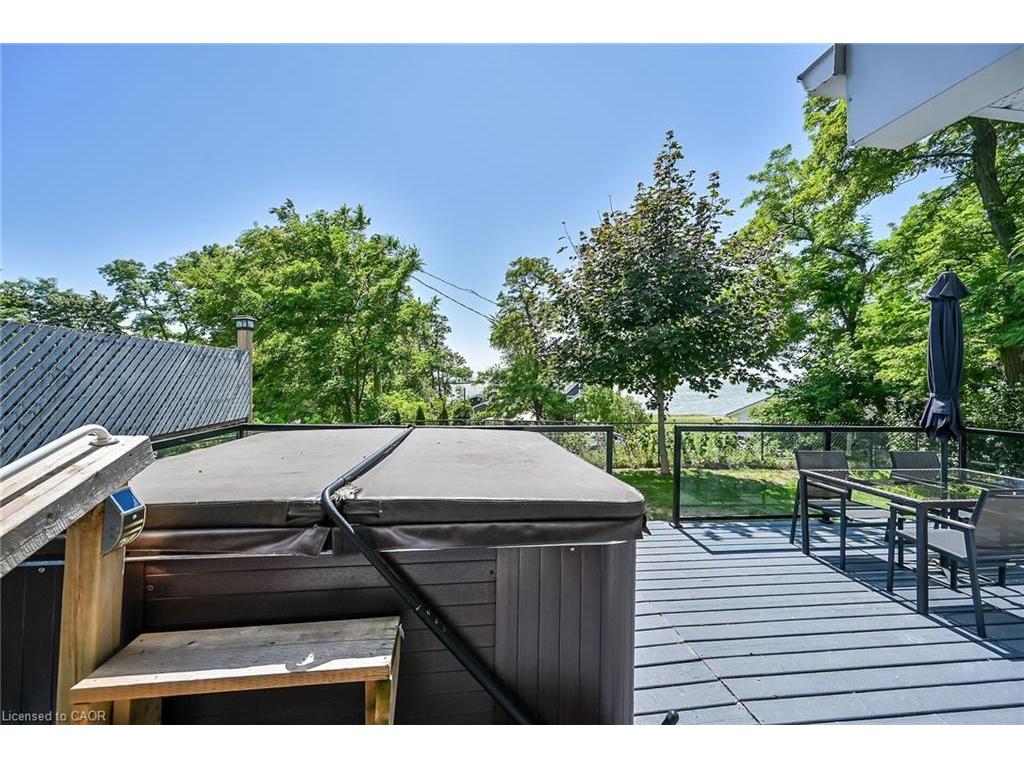 









33


Dover

Street,
Dunnville,




ON
N1A 2W6

