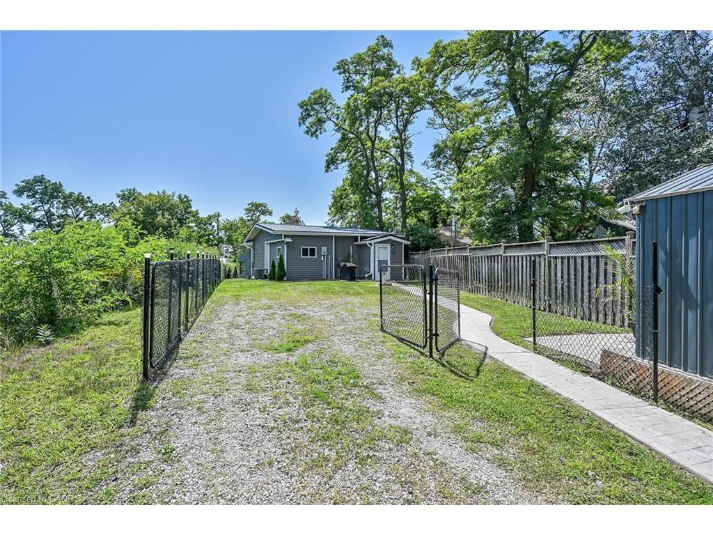 









33


Dover

Street,
Dunnville,




ON
N1A 2W6

