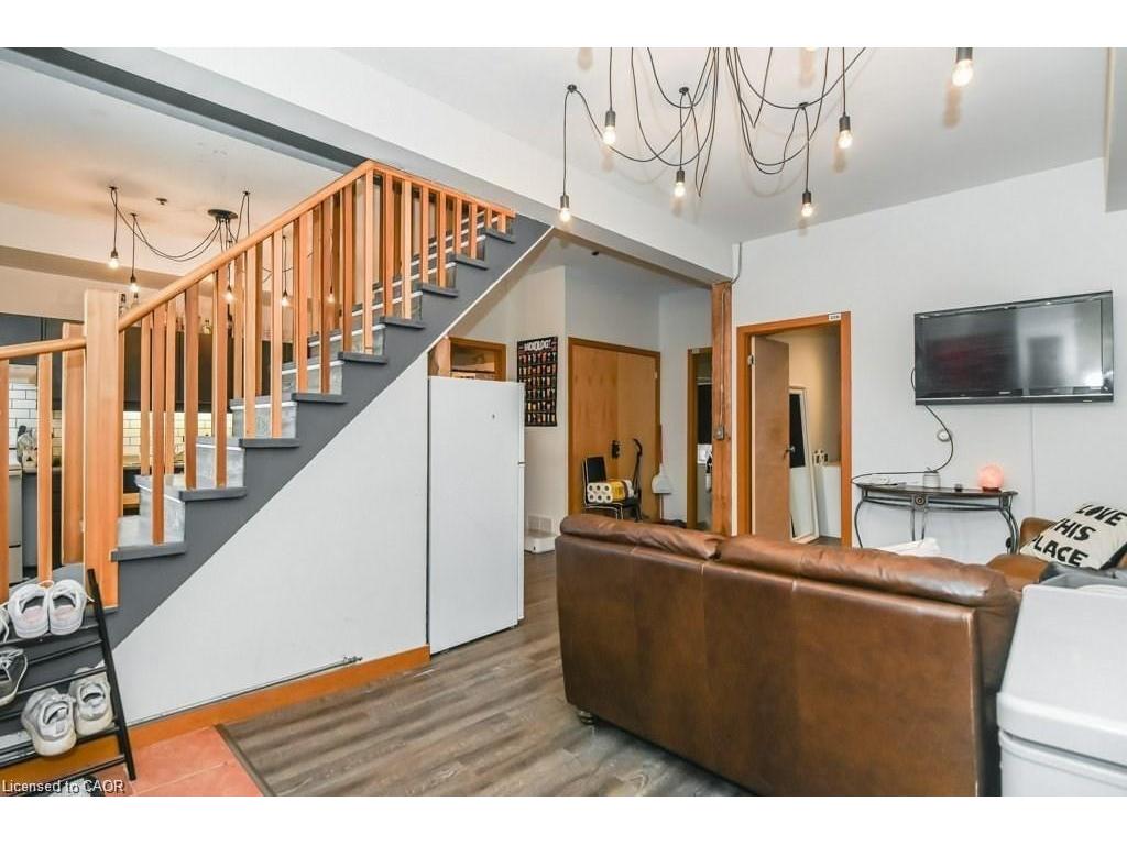









12


Bridgeport

Road East, 20,
Waterloo,




ON
N2J 2J3


