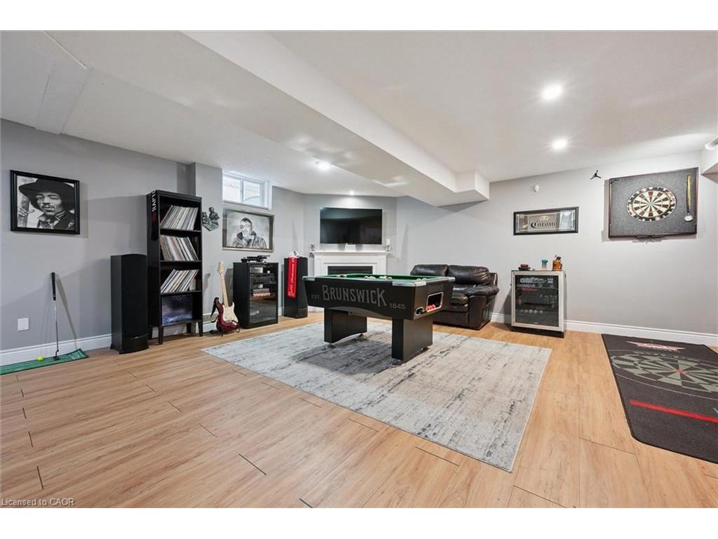 









38


Amelia

Street,
Kitchener,




ON
N2A 4K2

