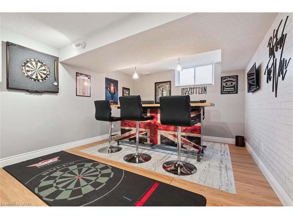 









38


Amelia

Street,
Kitchener,




ON
N2A 4K2

