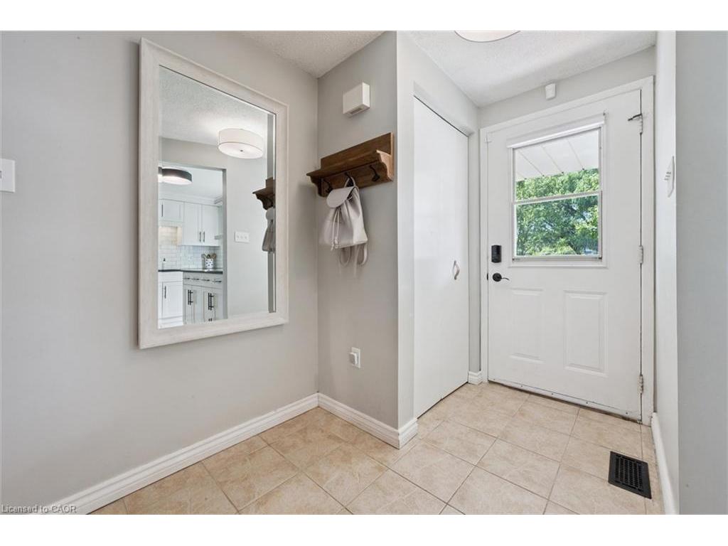 









466


Boettger

Place,
Waterloo,




ON
N2K 3N5

