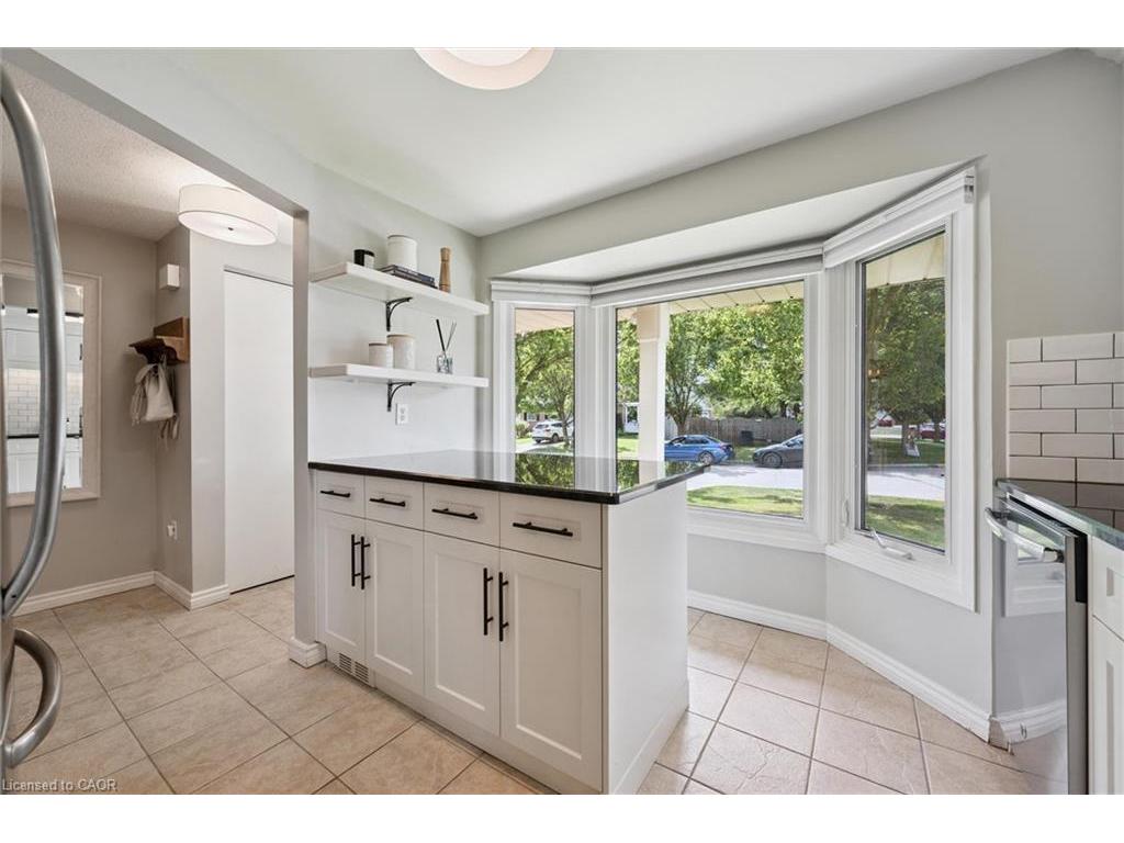 









466


Boettger

Place,
Waterloo,




ON
N2K 3N5

