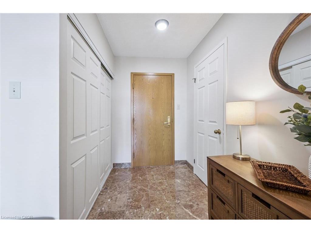 









4


Willow

Street, 903,
Waterloo,




ON
N2J 4S2

