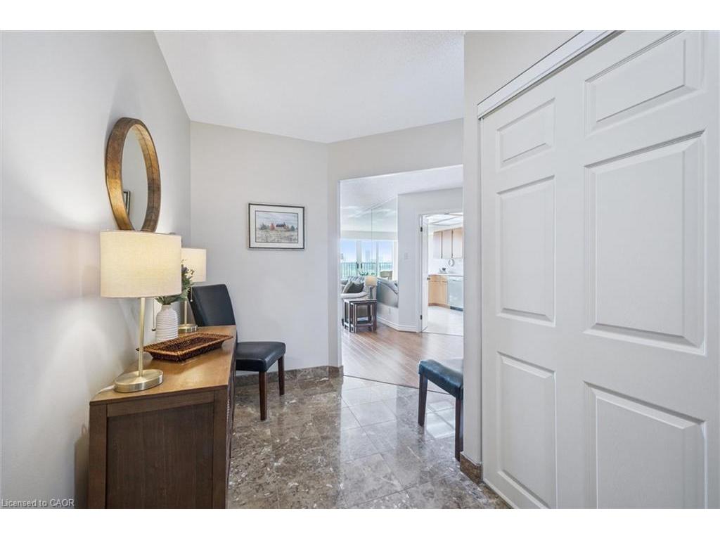 









4


Willow

Street, 903,
Waterloo,




ON
N2J 4S2

