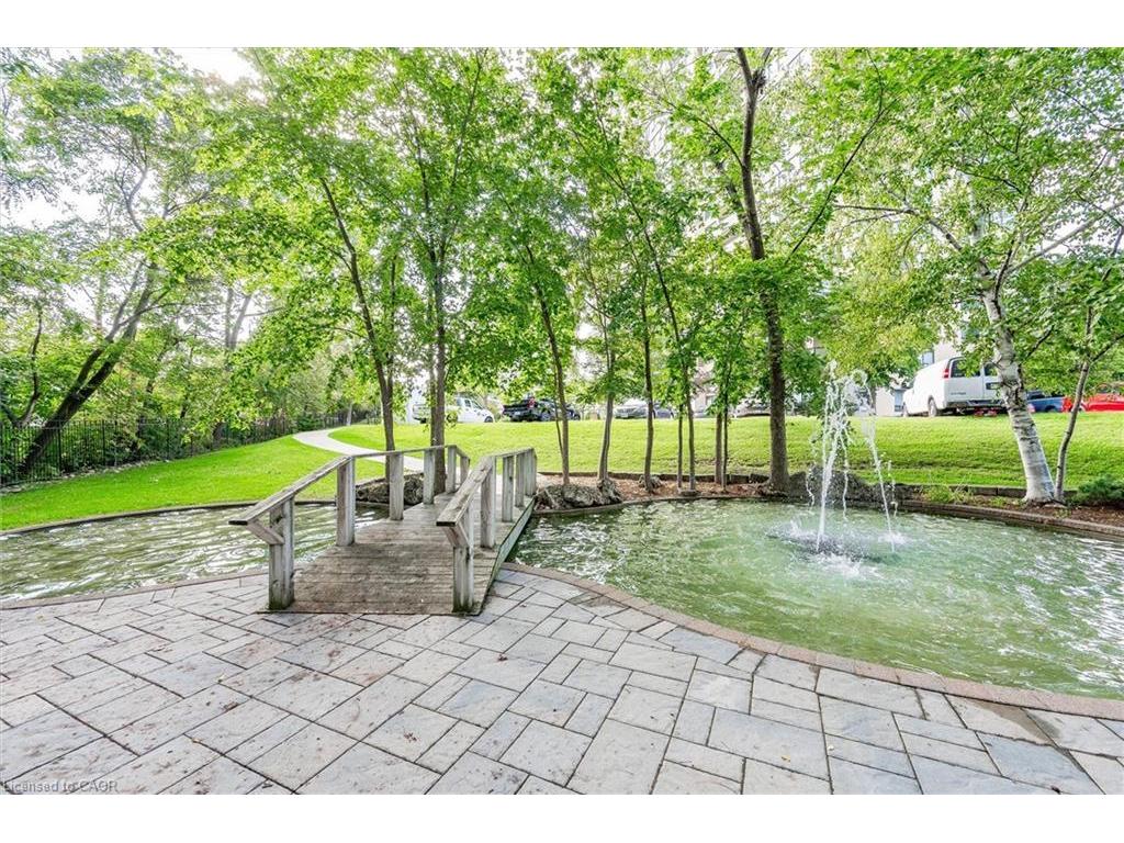 









4


Willow

Street, 903,
Waterloo,




ON
N2J 4S2

