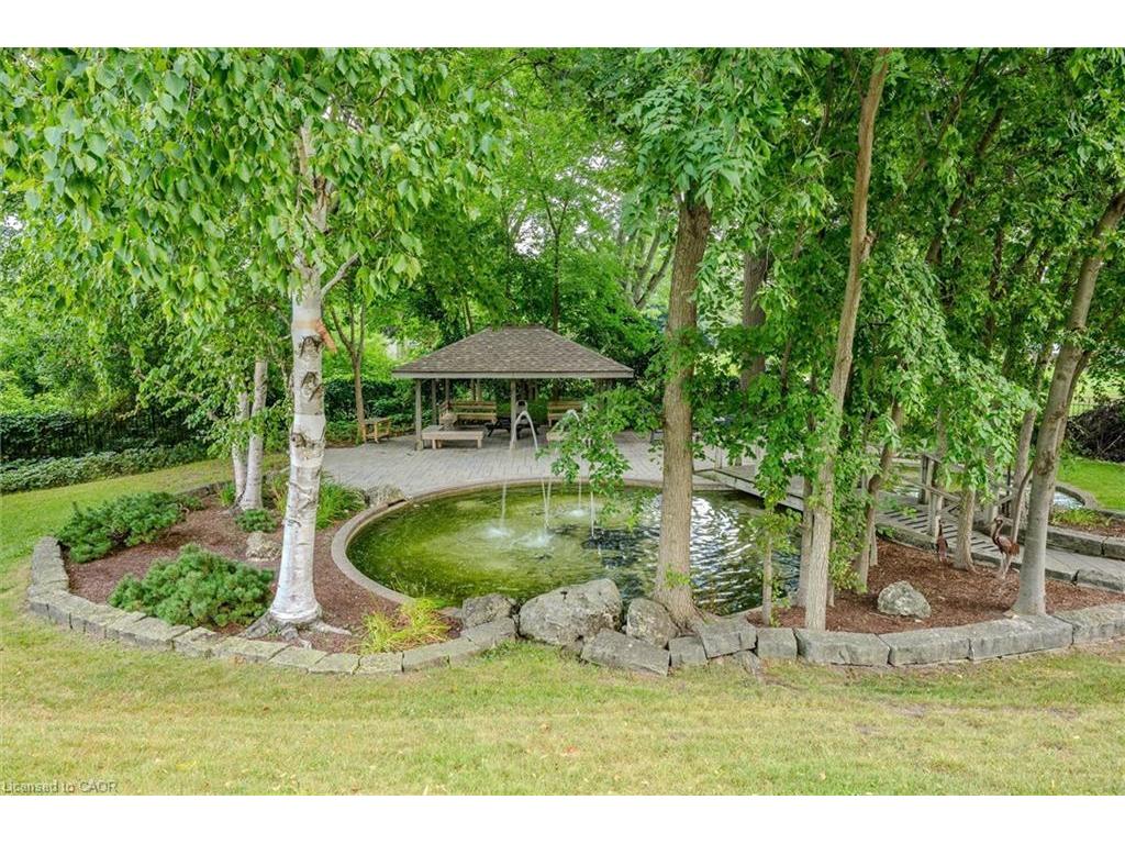 









4


Willow

Street, 903,
Waterloo,




ON
N2J 4S2

