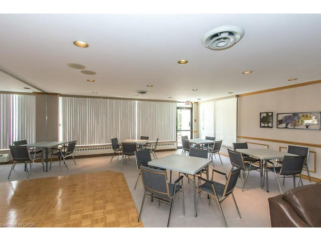 









4


Willow

Street, 903,
Waterloo,




ON
N2J 4S2

