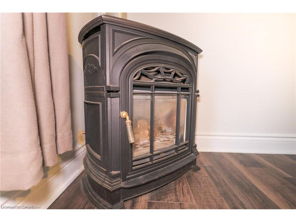 









11


Perry

Street,
St. Catharines,




ON
L2R 1K7

