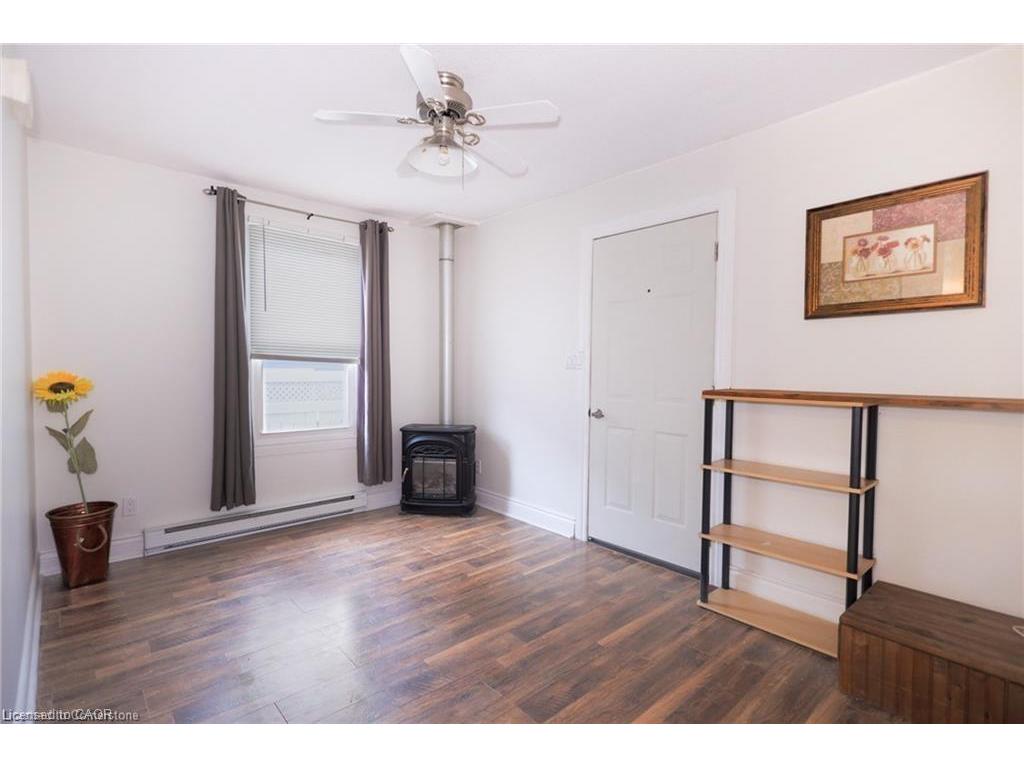 









11


Perry

Street,
St. Catharines,




ON
L2R 1K7

