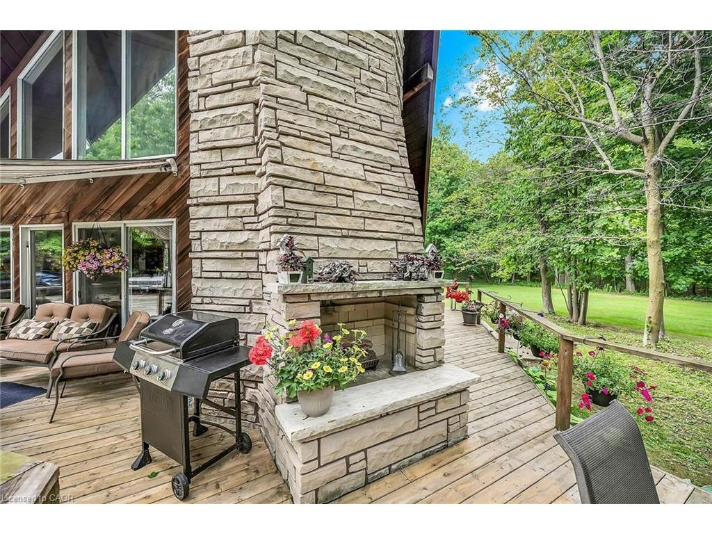 









35


Little

Road,
Cayuga,




ON
N0A 1E0

