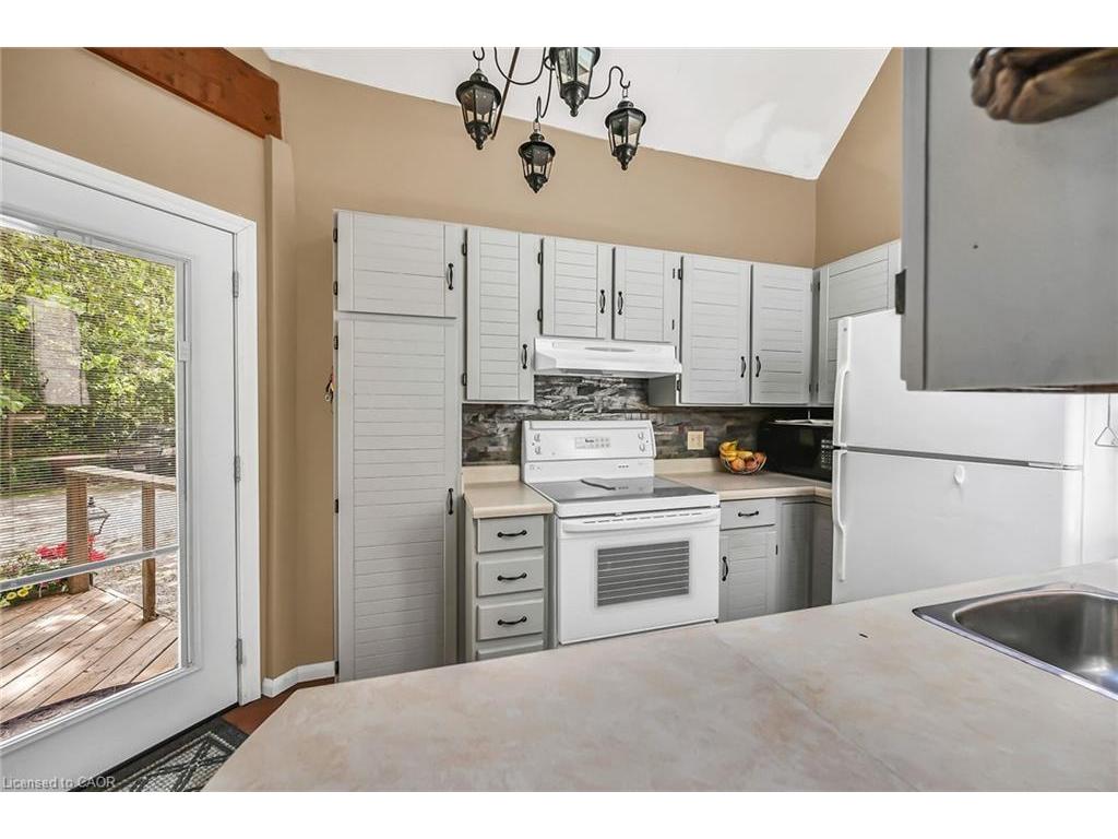 









35


Little

Road,
Cayuga,




ON
N0A 1E0

