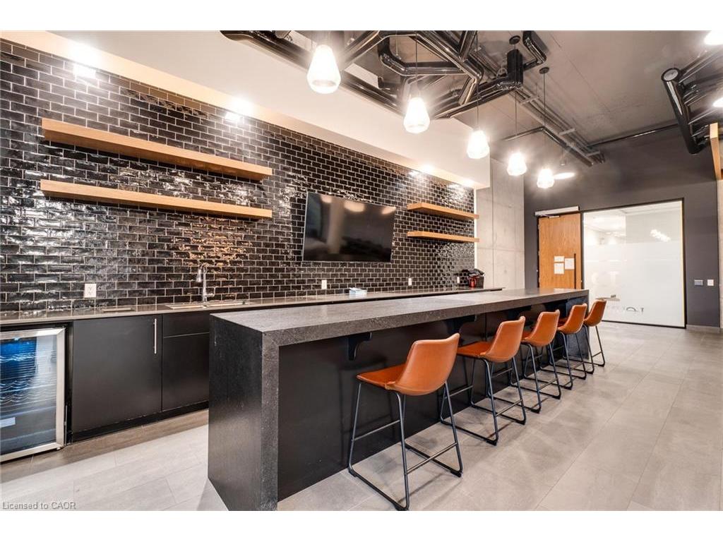









255


Northfield

Drive, 202,
Waterloo,




ON
N2J 4G8

