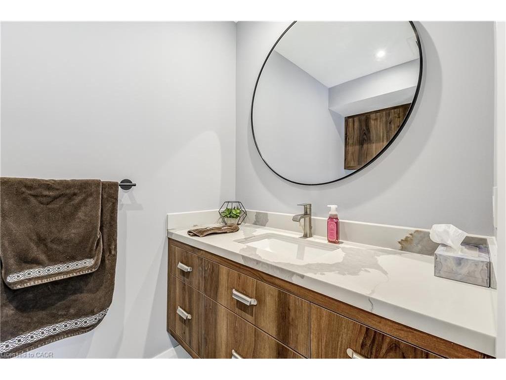 









27


Morrison Creek

Crescent,
Oakville,




ON
L6H 4C3

