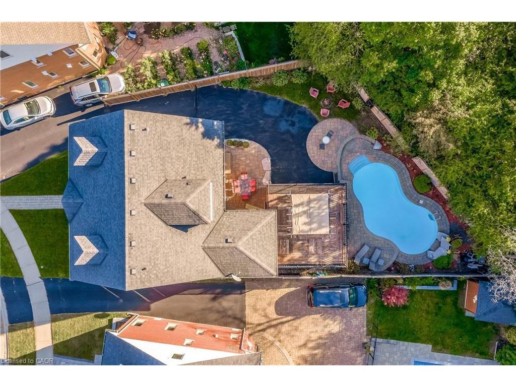 









27


Morrison Creek

Crescent,
Oakville,




ON
L6H 4C3

