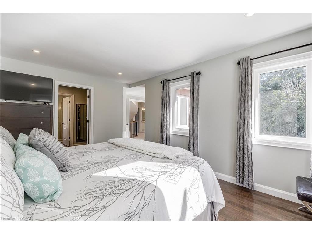 









27


Morrison Creek

Crescent,
Oakville,




ON
L6H 4C3

