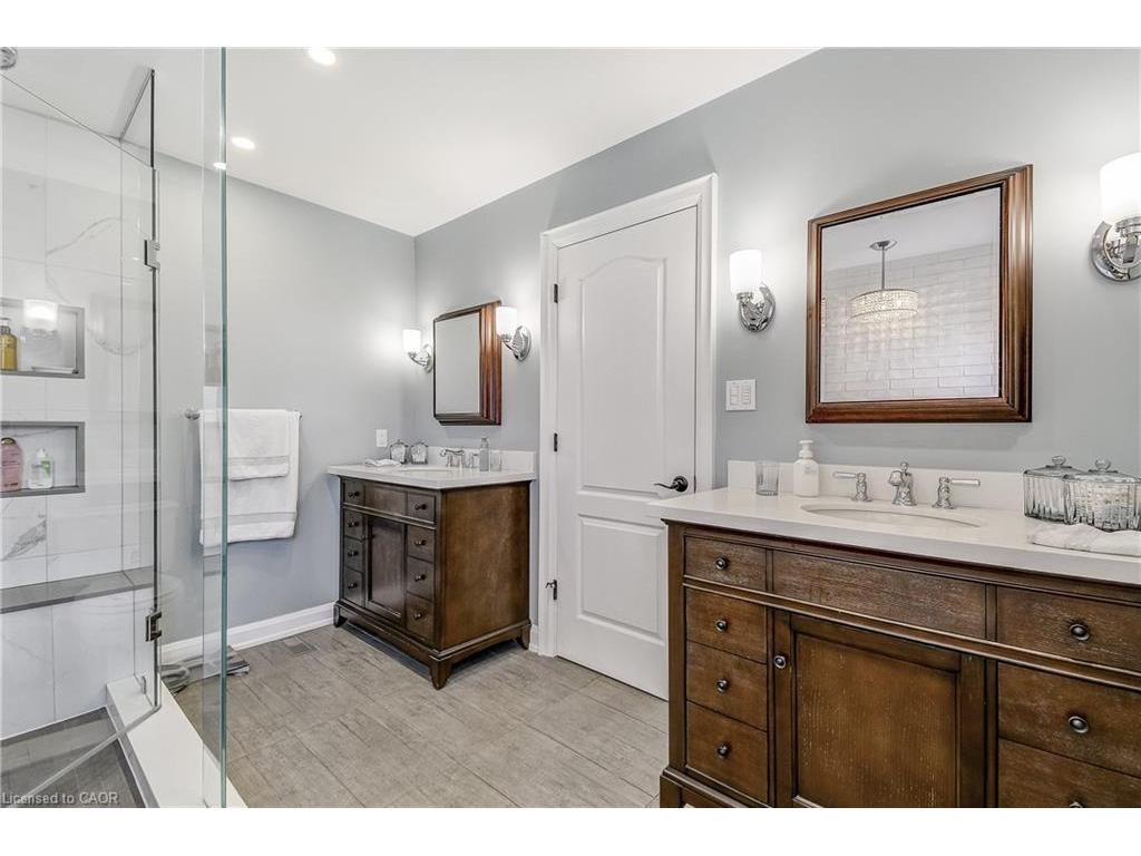 









27


Morrison Creek

Crescent,
Oakville,




ON
L6H 4C3

