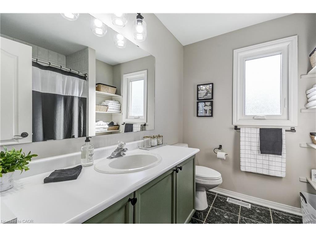 









27


Morrison Creek

Crescent,
Oakville,




ON
L6H 4C3

