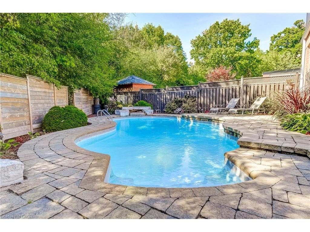 









27


Morrison Creek

Crescent,
Oakville,




ON
L6H 4C3

