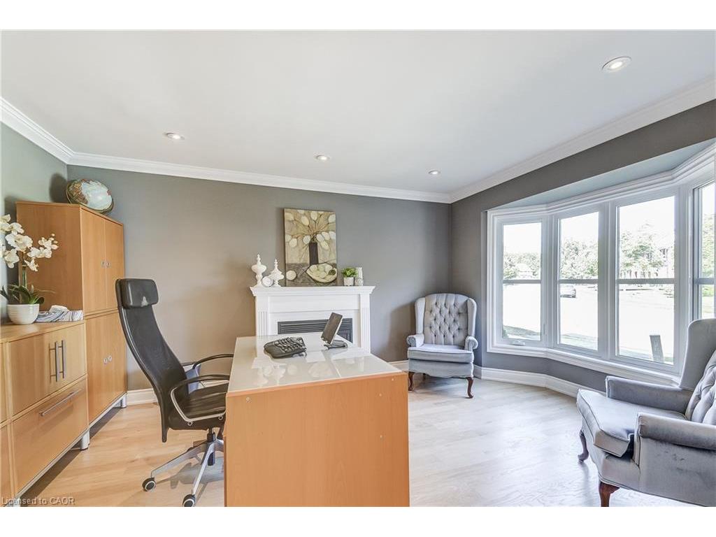 









27


Morrison Creek

Crescent,
Oakville,




ON
L6H 4C3

