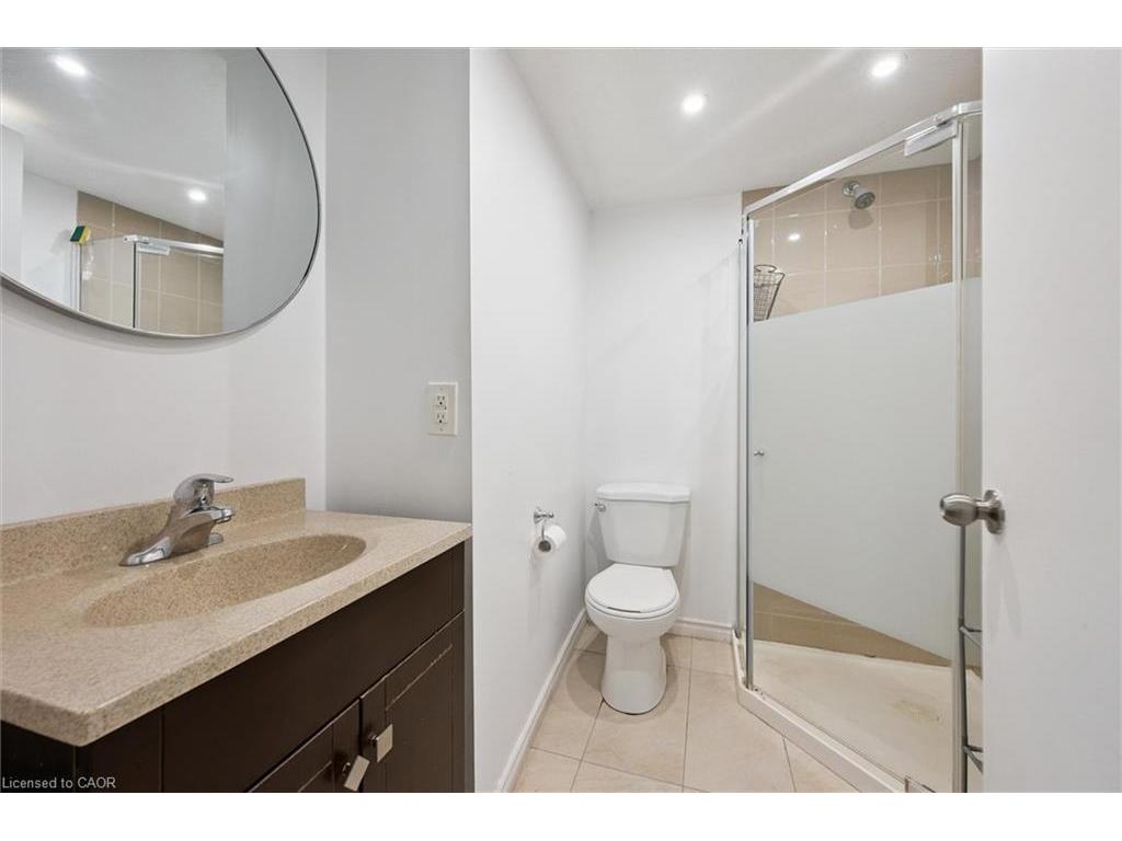 









18


Cambridge

Avenue, Lower,
Kitchener,




ON
N2B 1N4

