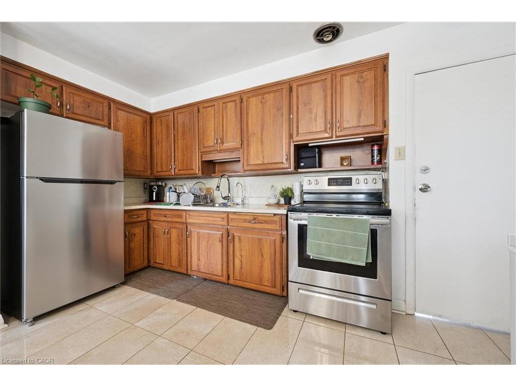 









18


Cambridge

Avenue, Rms. 1 & 3,
Kitchener,




ON
N2B 1N4

