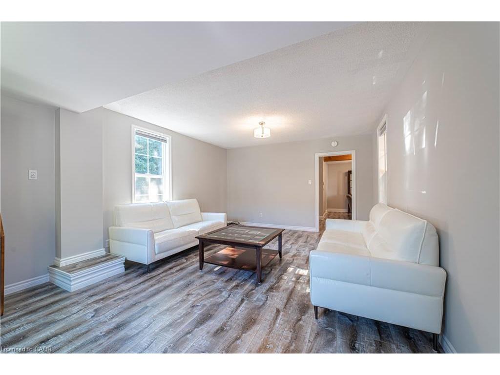 









12


Maple

Avenue,
Hamilton,




ON
L8G 2N9

