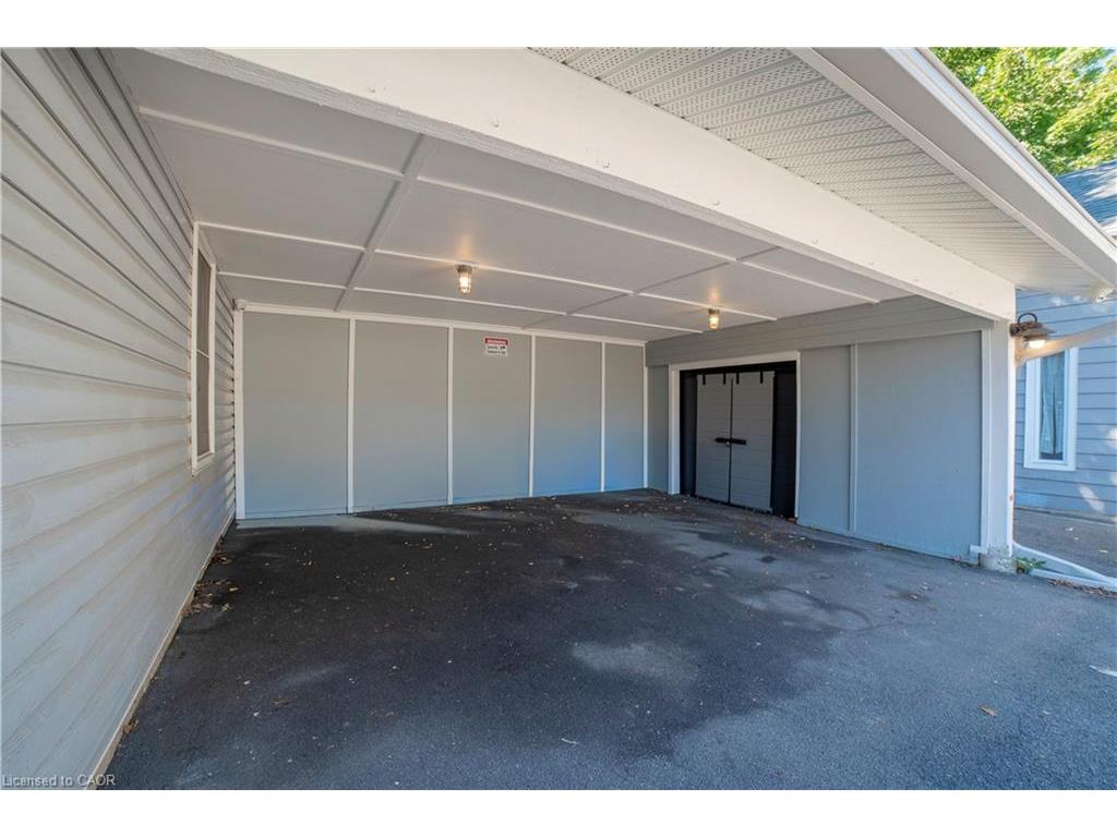 









12


Maple

Avenue,
Hamilton,




ON
L8G 2N9

