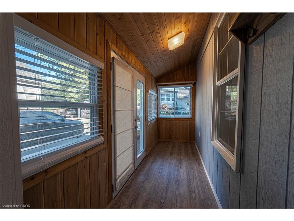









12


Maple

Avenue,
Hamilton,




ON
L8G 2N9

