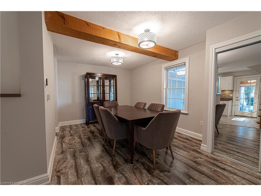 









12


Maple

Avenue,
Hamilton,




ON
L8G 2N9

