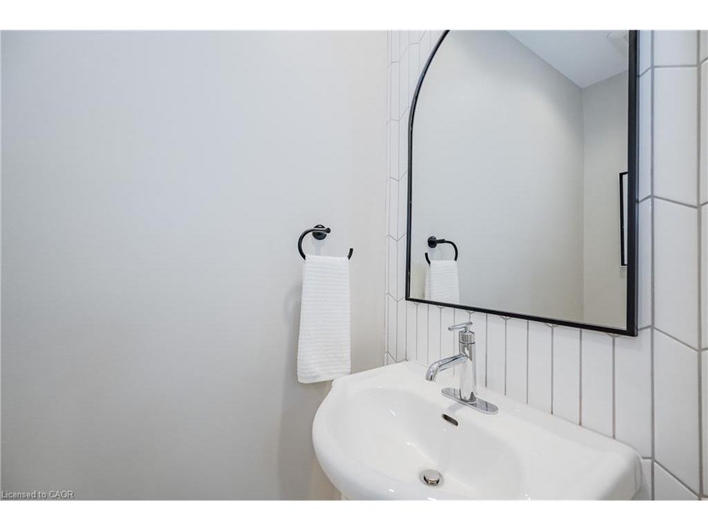 









138


Dublin

Street North,
Guelph,




ON
N1H 4N7

