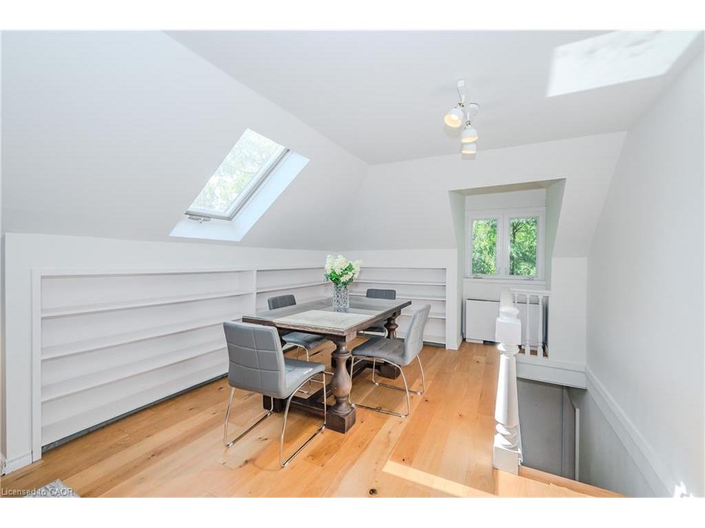 









138


Dublin

Street North,
Guelph,




ON
N1H 4N7

