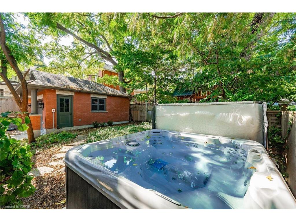 









138


Dublin

Street North,
Guelph,




ON
N1H 4N7

