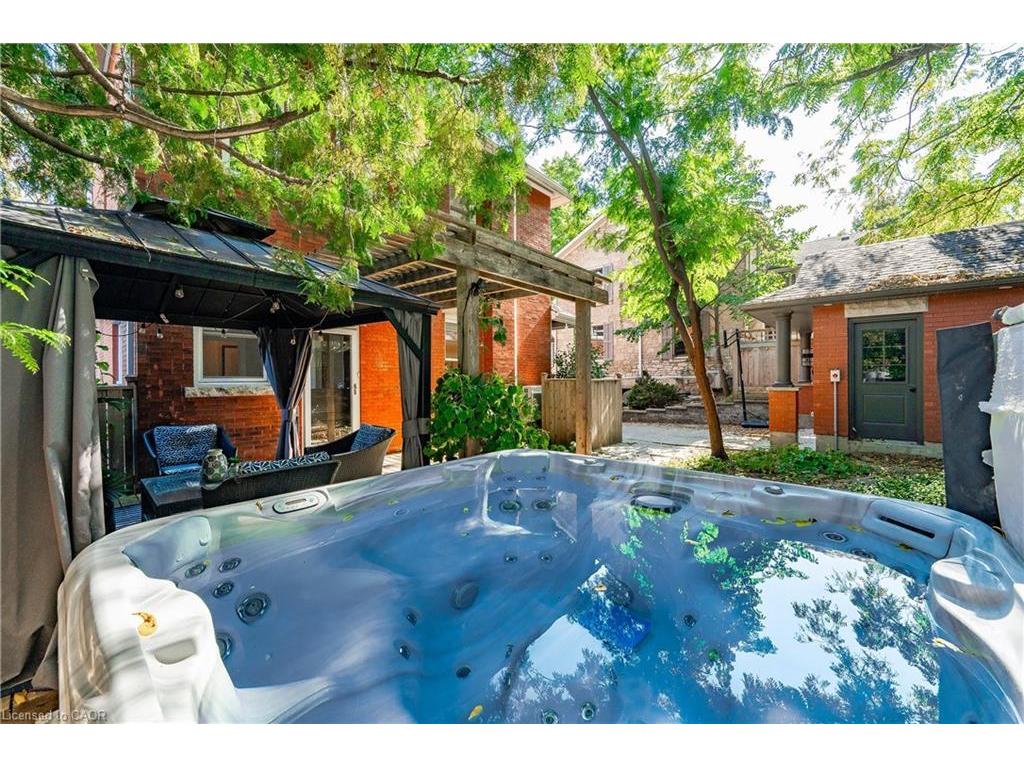 









138


Dublin

Street North,
Guelph,




ON
N1H 4N7

