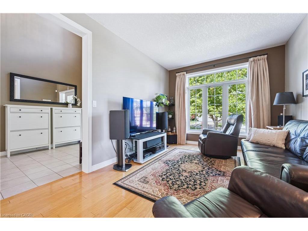 









867


Creekside

Drive,
Waterloo,




ON
N2V 2S7

