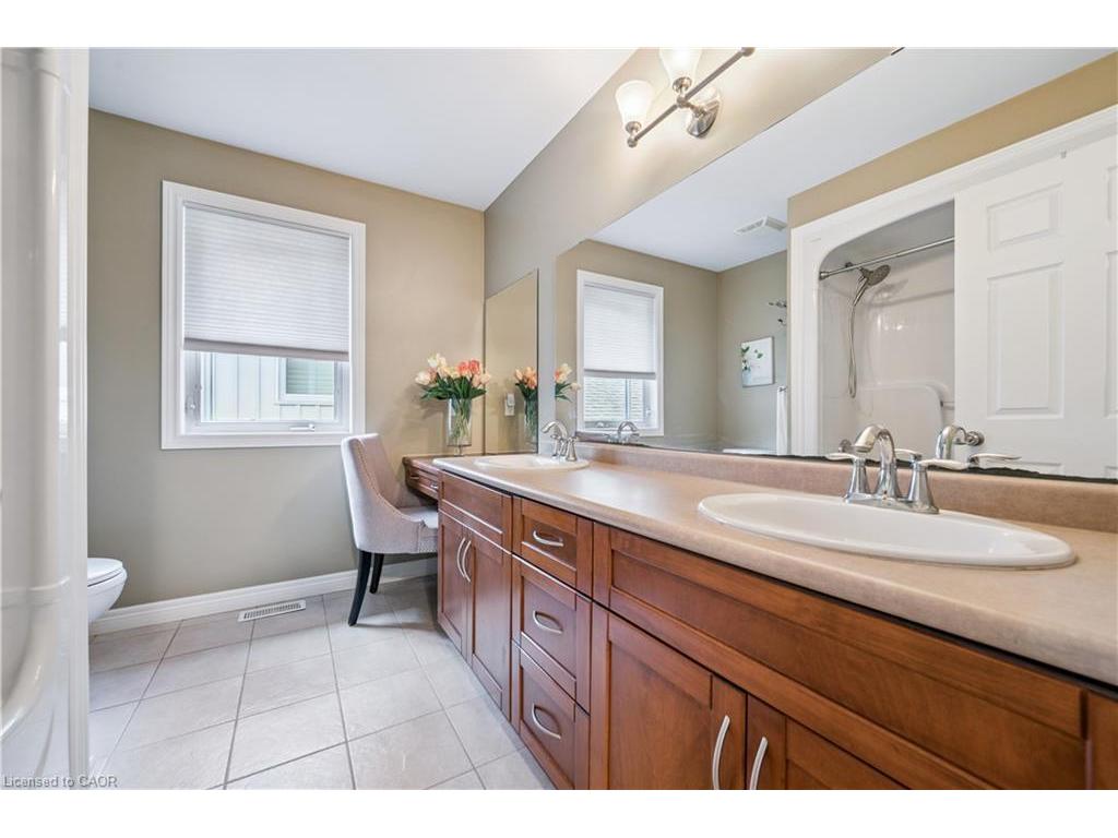 









867


Creekside

Drive,
Waterloo,




ON
N2V 2S7

